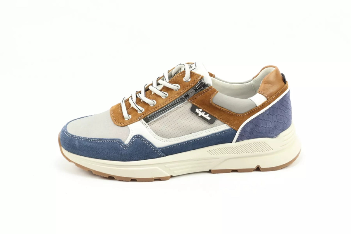 Australian Australian Connery 1646.04 KB3