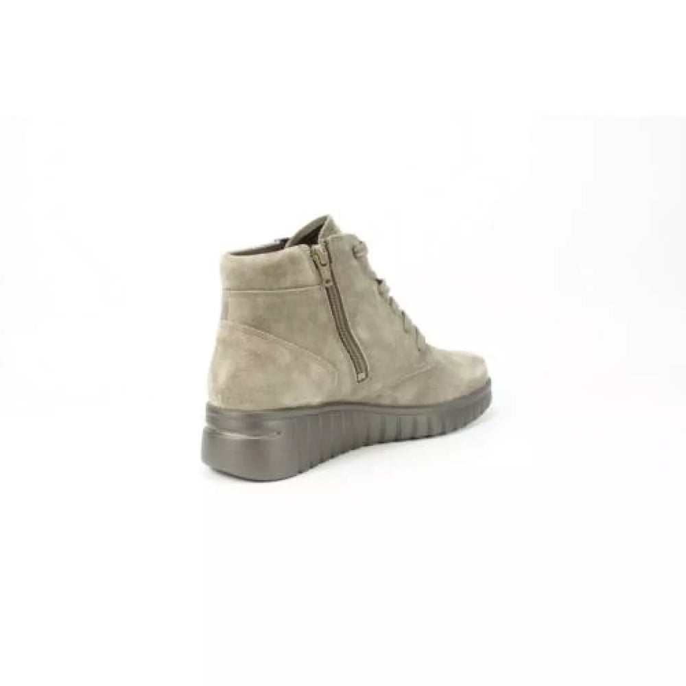 
                  
                    Hartjes Hartjes Country Boot 2202/30 09.00
                  
                