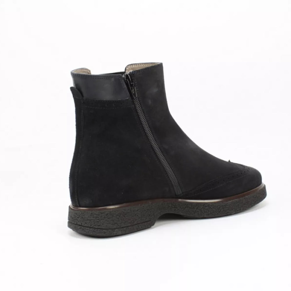 
                  
                    DLSport DLSport 5909 velour river
                  
                